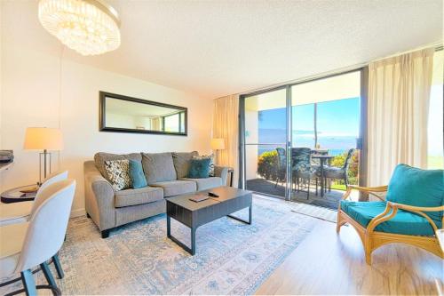 Stunning Maui Direct Ocean front on the beach, Walk to beach from Condo, Watch Turtles, Whales, AC in all rooms ocean view Pool and Spa thumb 2