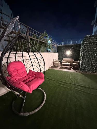 Stylish Luxe Apartment F/R 0001 - image 11