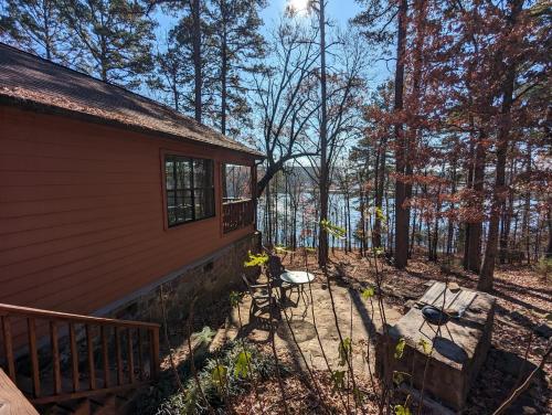 Greers Ferry Lake Cabin