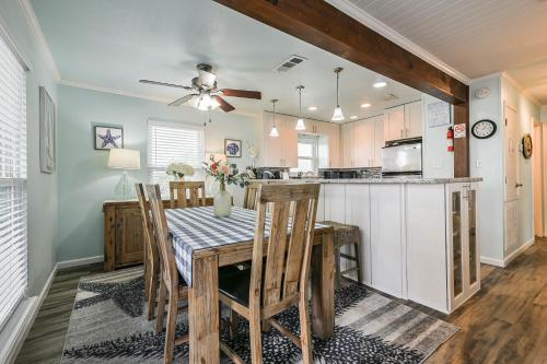 Pet-Friendly Galveston Bungalow, Steps to Beach! in Galveston, USA