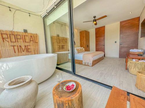 Estilo Boho Chic One bedroom Dk Jade 29 By Sandy Powerful in Tulum, Mexico