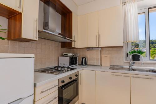 廚房, Apartments Luka, Punta Jurana in 科爾丘拉