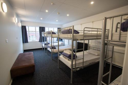 Hotel Waterloo & Backpackers Room Type - Single Bed in Premium Mixed 8-bed Dormitory