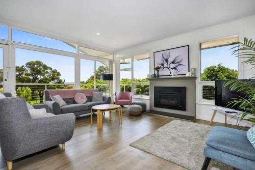 Modern Beach House - Dromana