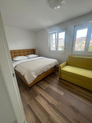 Apartments with parking space Kastel Stafilic Kastela - 22533 - image 3