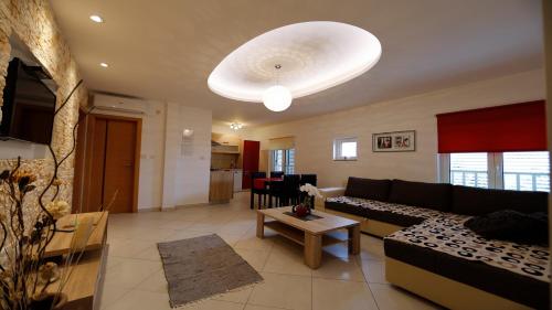 Apartments with parking space Lopar Rab - 22674 - image 4