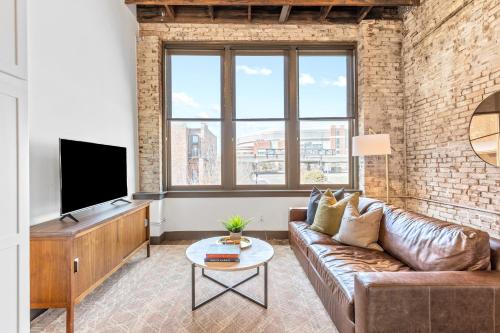 Brick & Bed Riverfront Lofts, PC 202, Saint Louis