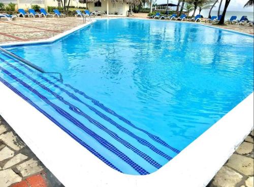 Studio with pool and view ocean