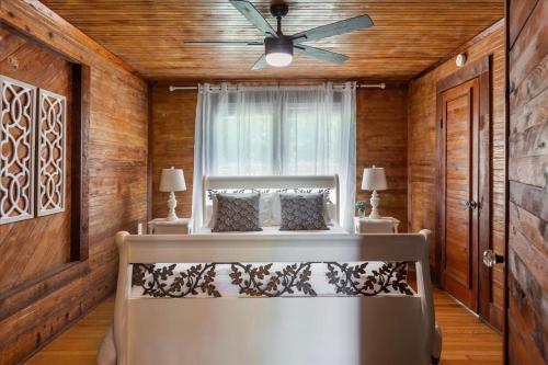 Sweetwater on the Range - Cozy Cabin , Firepit in High Springs (FL)