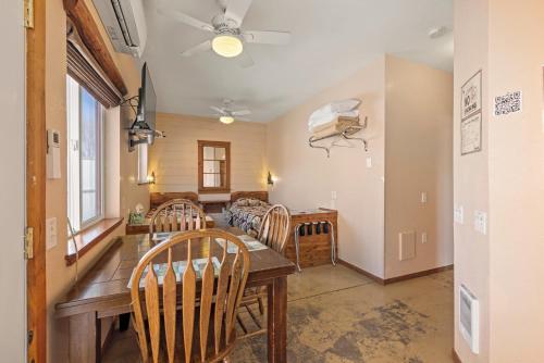 Wild Goose Lodge in Dorris