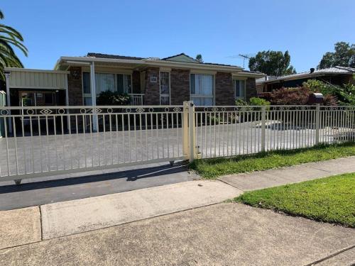 All in 3 Bedrooms,Fairfield West