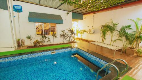 NomadGao Workation Hostel With Pool