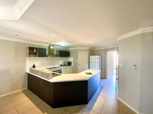 ห้องครัว, Port Denison Beach Resort in พอร์ตเดนิสัน