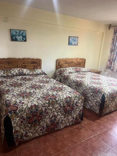 2 double beds