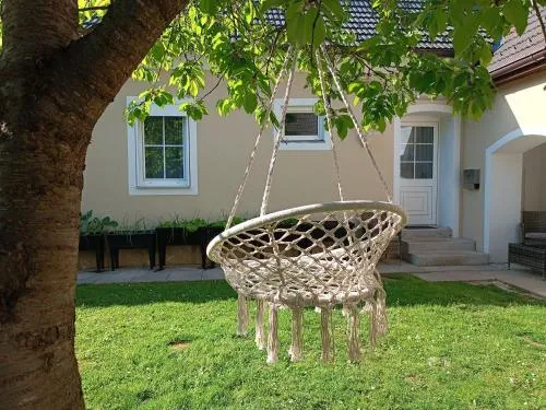 Edelsbacher Ferienhaus mit eigenen Garten in Edelsbach bei Feldbach, Österreich