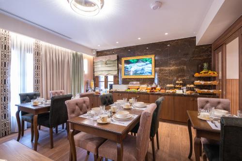 식음료(F&B), FLOARA DI MUNTE Forest Luxury Suites in 멧소보