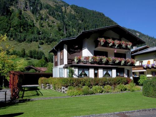 Chalet in Fusch near Ski Lift and Lake in Fusch an der Glocknerstraße