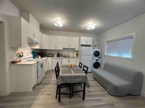 Two Bedroom Suite Burnaby Metrotown in Burnaby, Canada