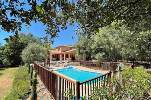 Ferienvilla in der Provence in großem Garten - Location saisonnière - Les Arcs