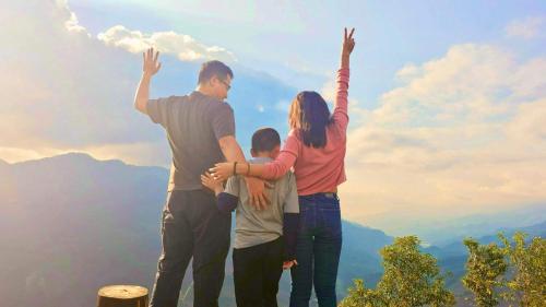 See bungalow mu cang chai in Lao San Chay