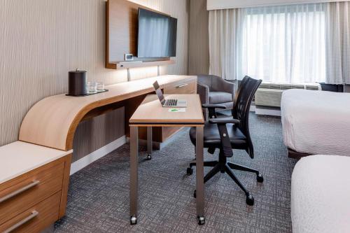 Courtyard by Marriott Portsmouth