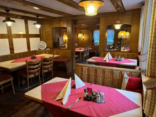 Restaurant, Gasthof Braun near Kronenrestaurant