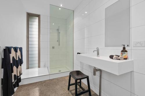 Modern Studio with sweeping views, McCrae (Foto 2)