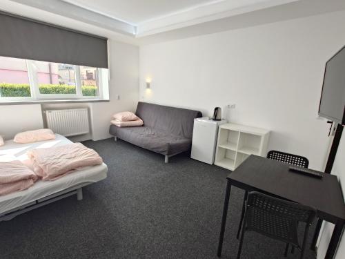 1 double bed, 1 sofa bed