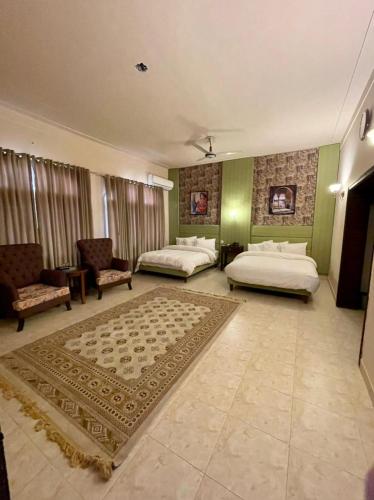 Shelton House Mardan in Gujrat