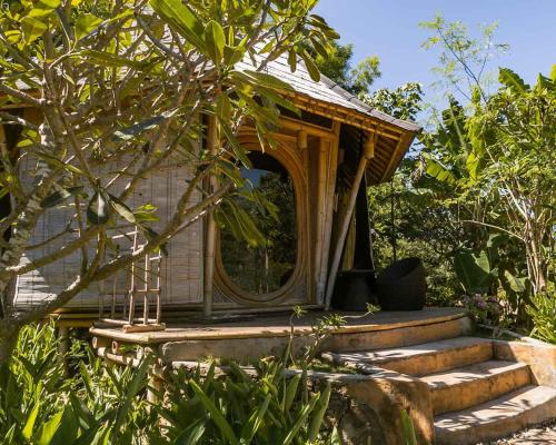 Maringi Sumba Room Type - King Room with Garden View
