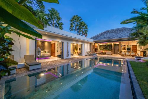 Villa Sawah - 3bd in Seminyak Center