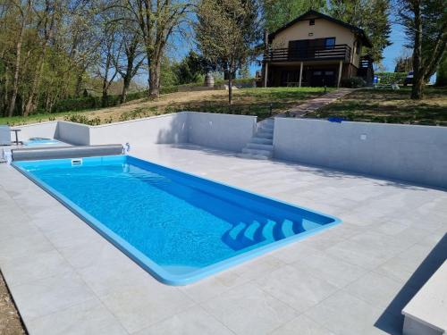 Peldbaseins, Holiday Home Vito in Veļiko Trgovišče