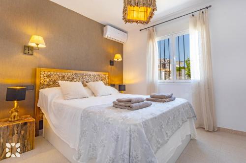 Villa Ancla Blanca by Abahana Villas - image 5