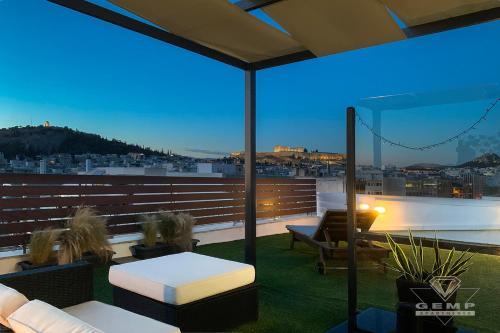 Stunning Panoramic Athens view, 2 minutes metro, Афины