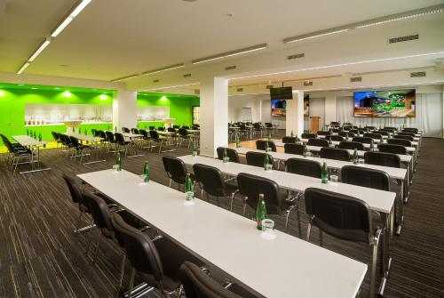 Harmony Club Hotel - image 9