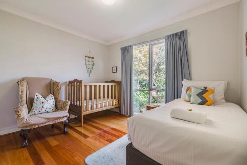 Family friendly Art Deco Garden Patio WiFi WFH