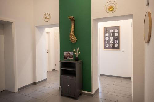 T21 - Apartment direkt im Zentrum mit Parkplatz, Chemnitz (Saská Kamenice) (fotografie 10)