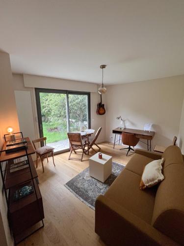 Studio agréable & charmant + WI-FI - Location saisonnière - Neuilly-sur-Seine