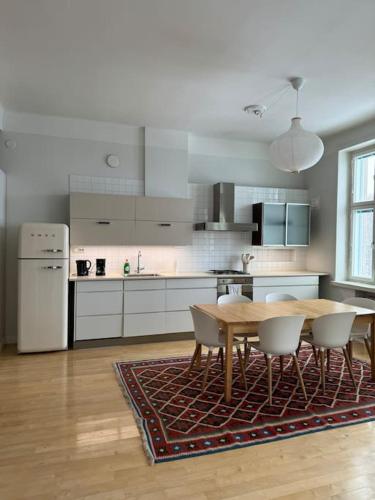 Asunto keskustassa, Etu-Töölö - Apartment - Helsinki