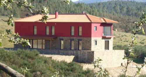  Quinta do Favacal - Agroturismo - Serra da Estrela, Pension in Casegas bei Chãs de Égua