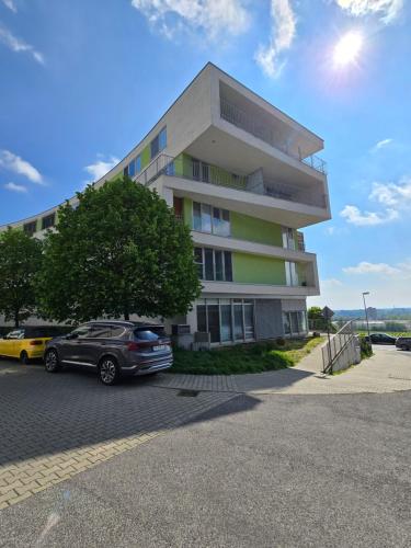 Apartment Majko with free parking, Bratislava