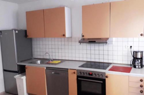 home2stay Worker House Feldstetten Kitchen,Wifi,Smart TV Parking *** in 萊興根