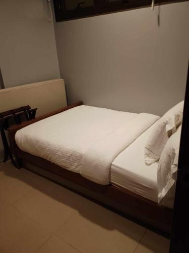 3 BR with 2 BATH - Anvaya Cove Courtyard Unit, Morong (photo 8)