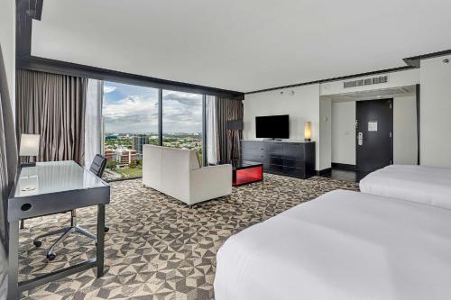 Hilton Miami Downtown - image 14