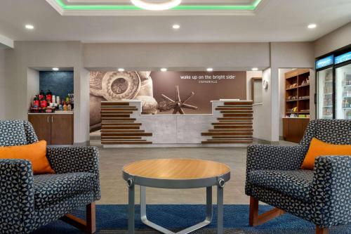 La Quinta by Wyndham Stephenville - image 12