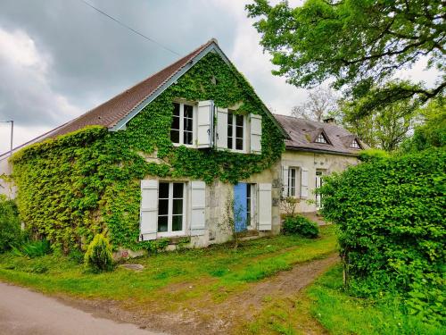 Home - Chastenay - Séjour à Ouanne - Chambre d'hôtes - Ouanne