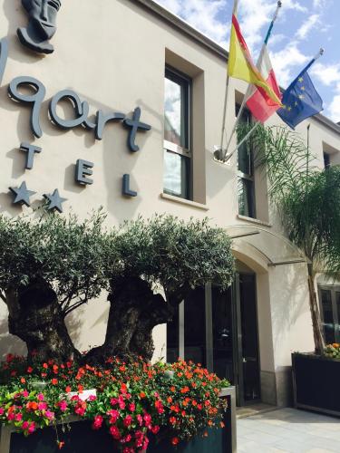 Melqart Hotel - 출입구