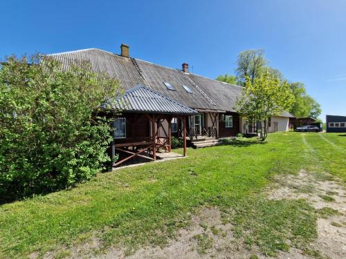 . Bajāri - Viesu Māja