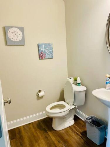 Cozy 4BR in Suburbs of Metro Atlanta in McDonough, USA