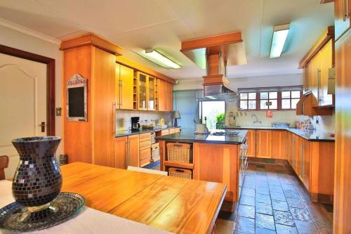 Kitchen, Mereke Manor in Pretoria